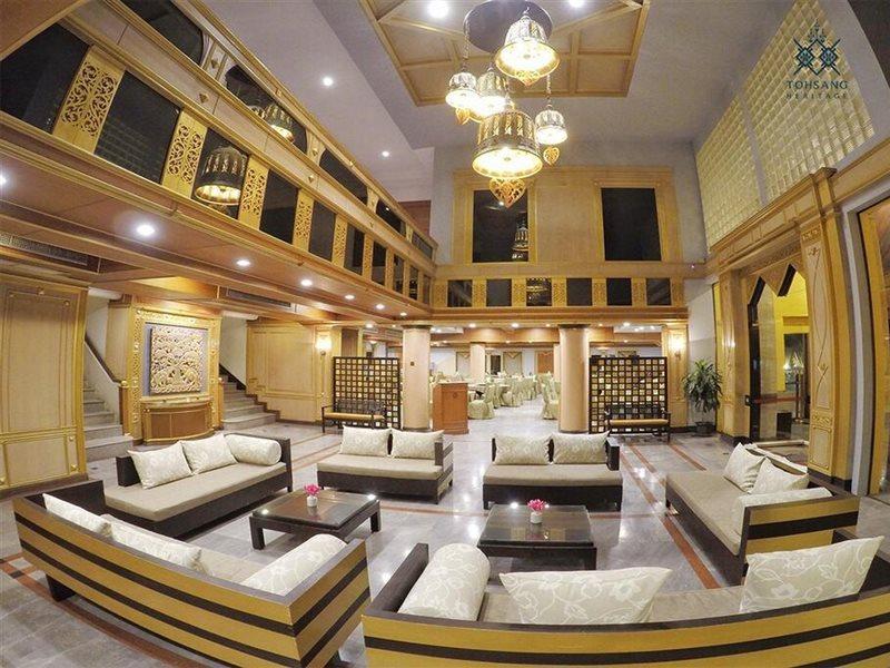 Tohsang Heritage Ubon Ratchathani Hotel Bagian luar foto