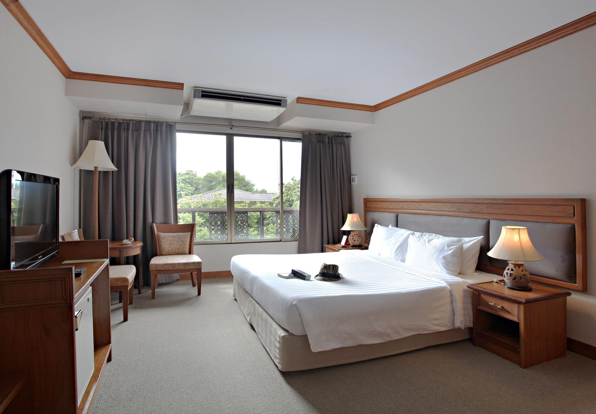 Tohsang Heritage Ubon Ratchathani Hotel Bagian luar foto