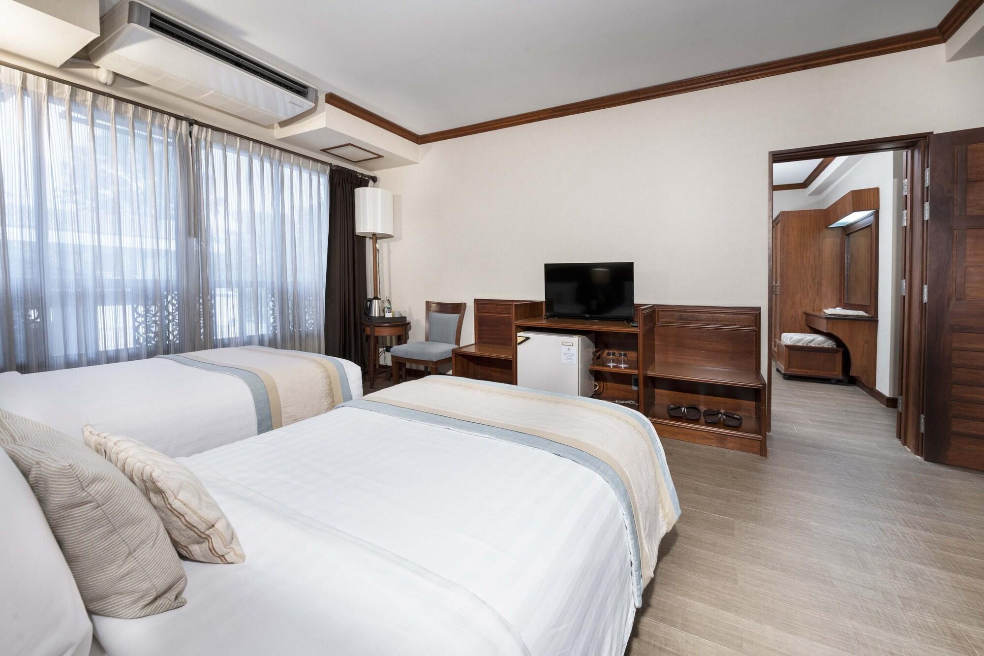 Tohsang Heritage Ubon Ratchathani Hotel Bagian luar foto