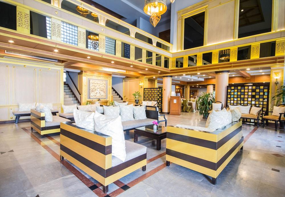 Tohsang Heritage Ubon Ratchathani Hotel Bagian luar foto
