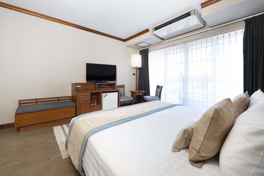 Tohsang Heritage Ubon Ratchathani Hotel Bagian luar foto